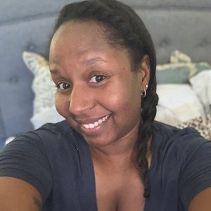 Meet your Posher, Latoya